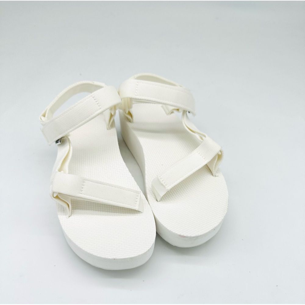 teva classic white sandal - Picture 2 of 6